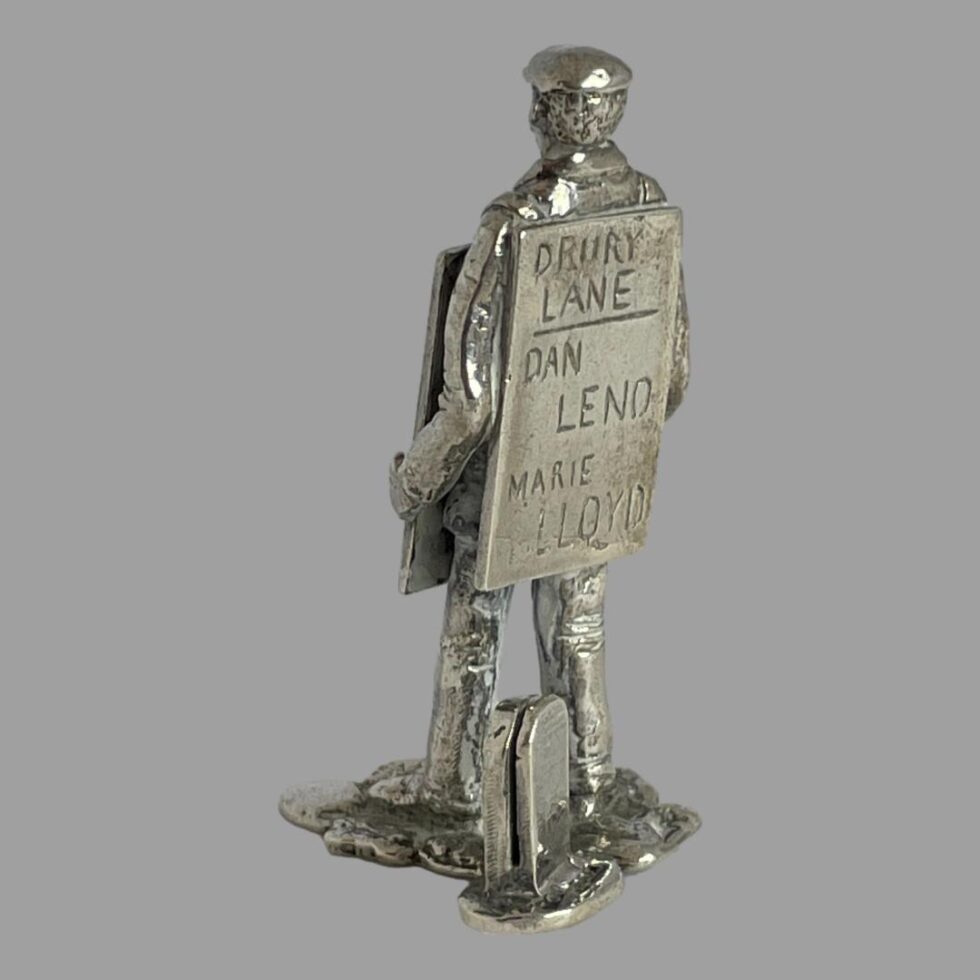 Photo of the back of the Drury Lane sandwich board man.