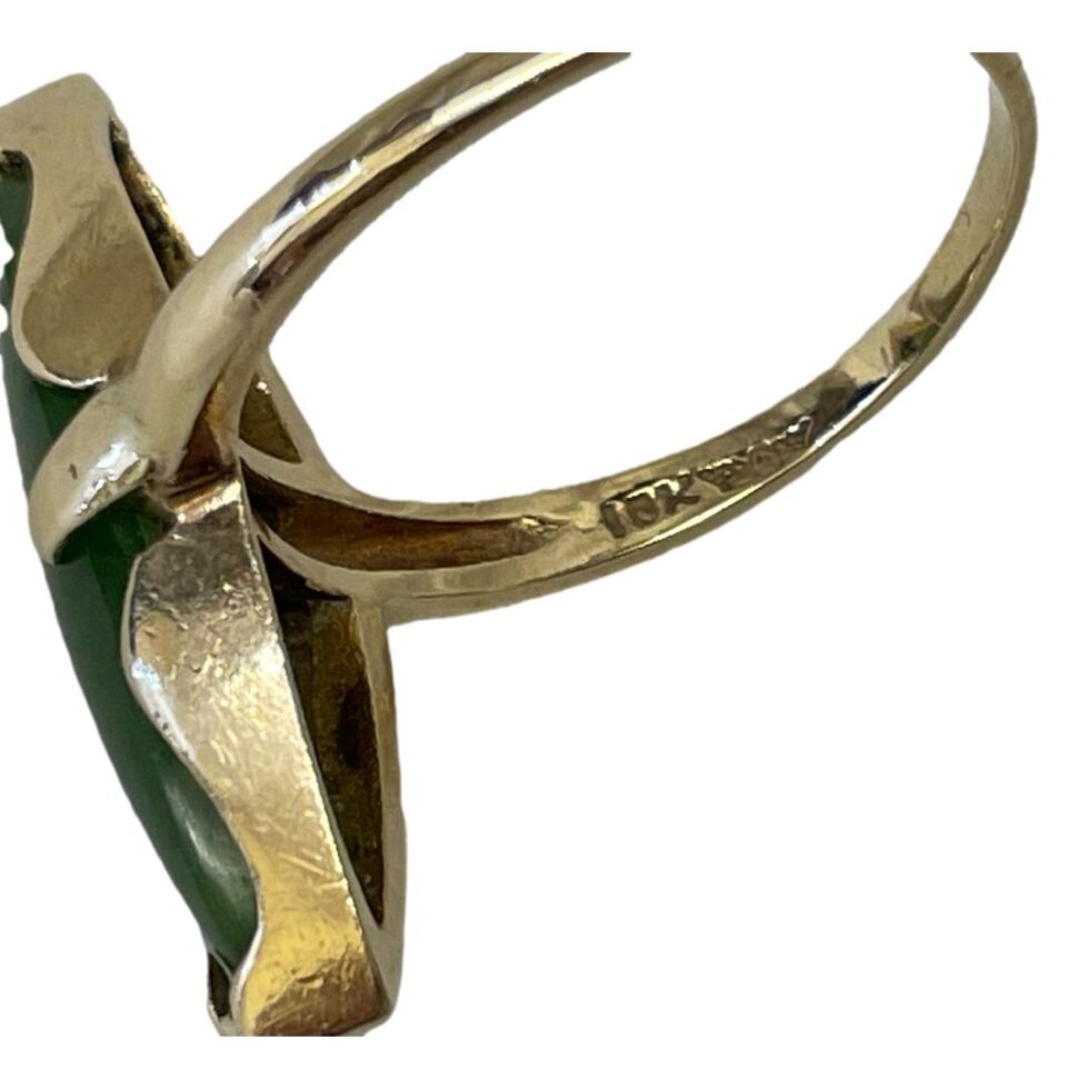 Close up photo of the 10kt hallmark on the inside band.