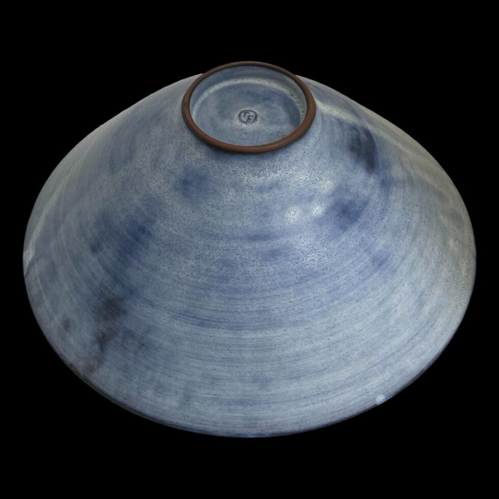 Photo of the Tessa Fuchs elephant bowl this time base end up. The base is quite small in comparison to the wide mouth. Lovely aesthetic shape.