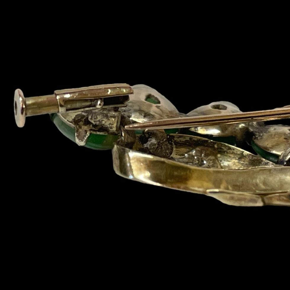 Photo of the barrel clasp area in close up showing the pin out and the end of barrel closure pulled out.