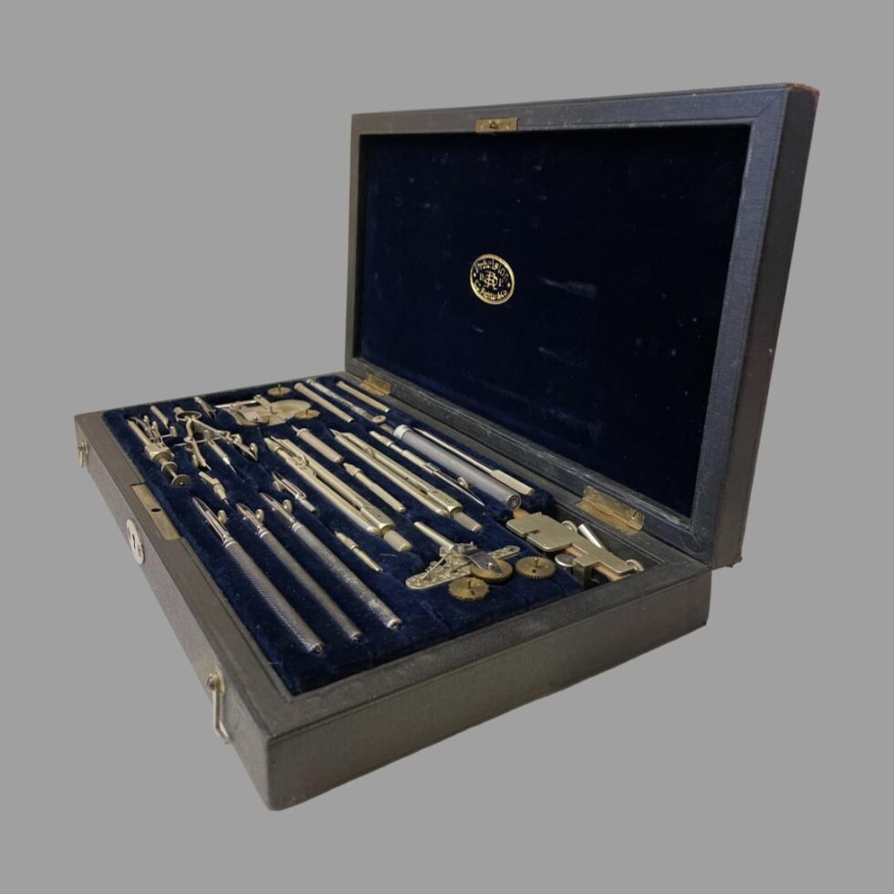 Photo of Richter &Co precision set showing the box open and this time displayed from a side angle with the opening facing to the left.