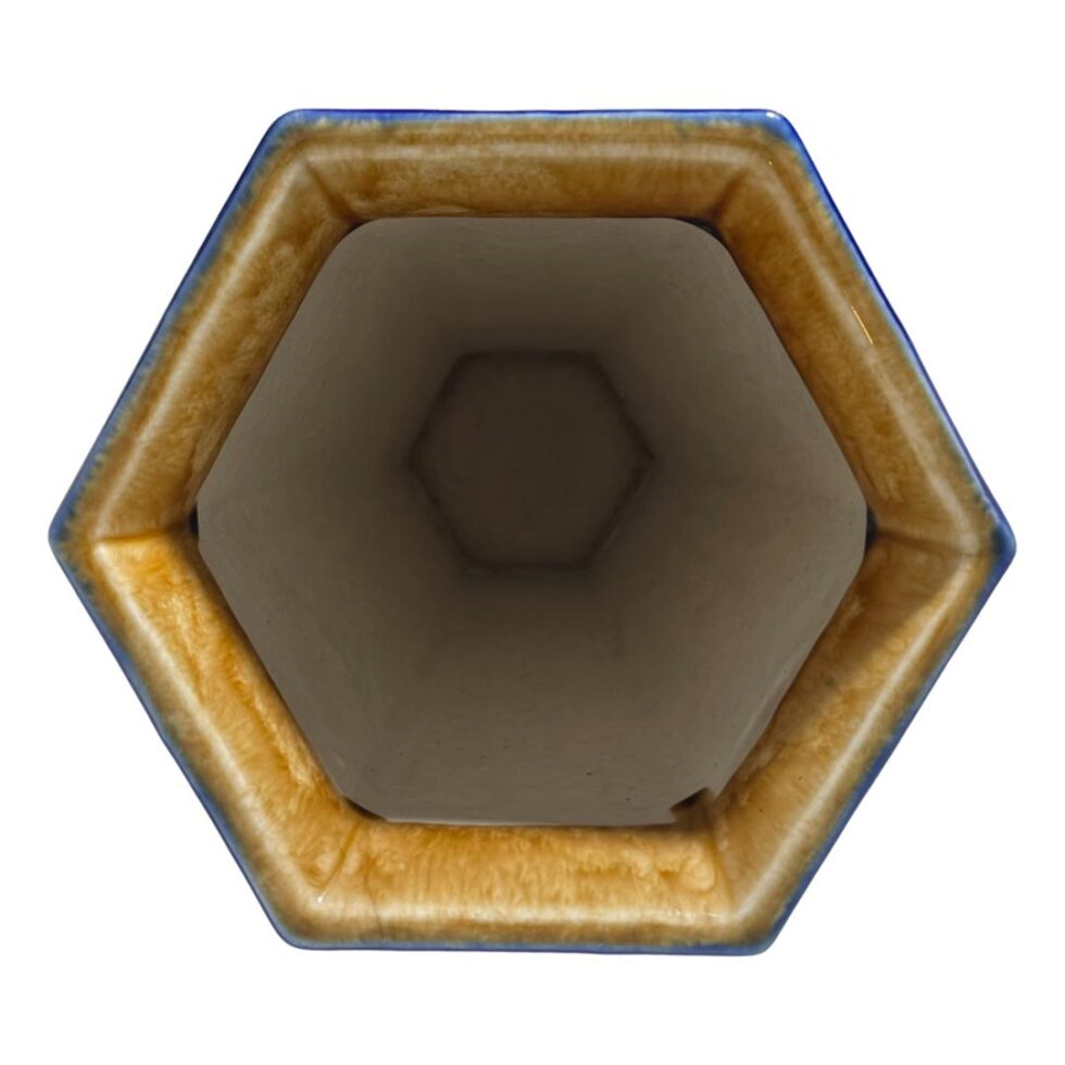 Photo looking directly into the top of the vase.