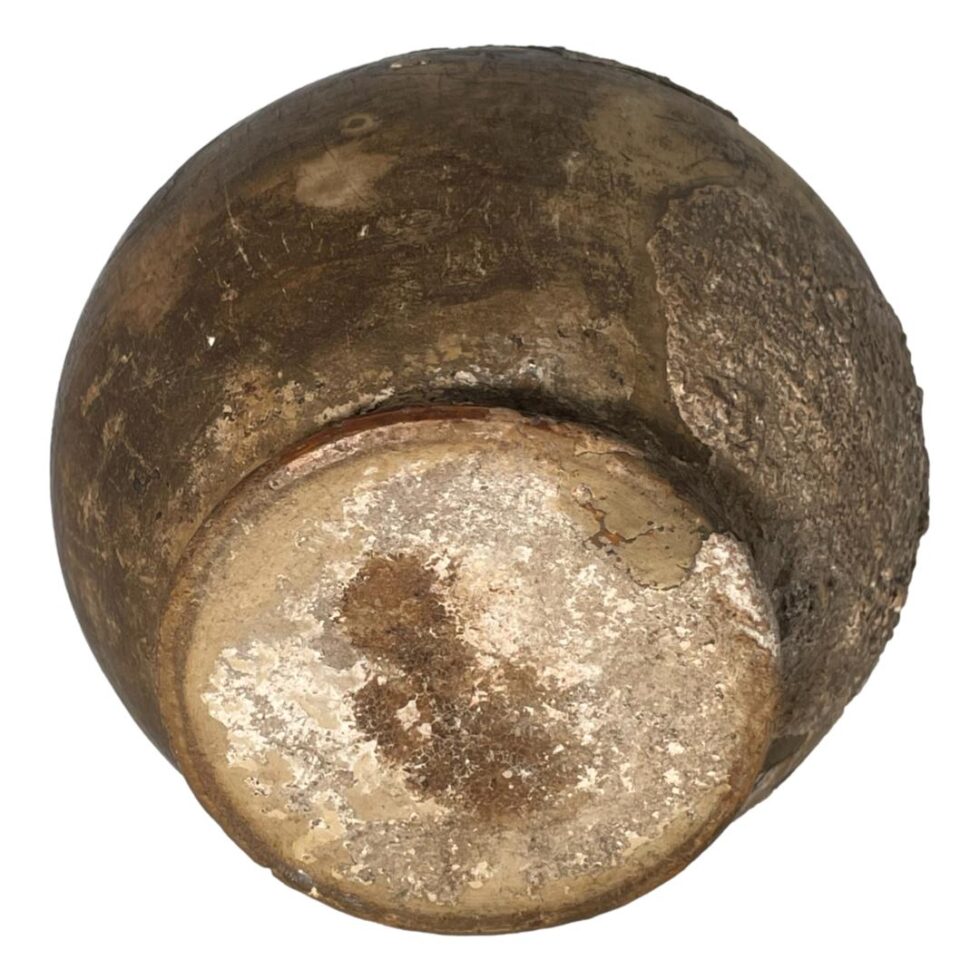 Photo of the base of the Roman shipwreck wine jug.
